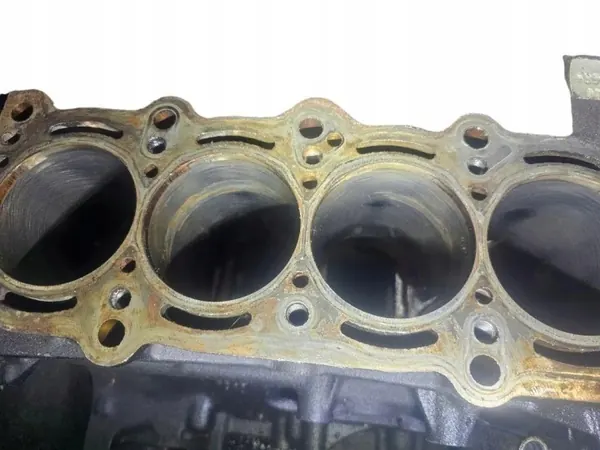 Lancia Motorblok OEM 98A4000 - Gebruikt image 9