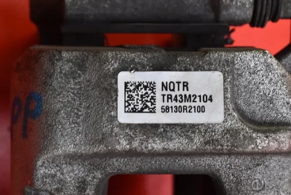 Bromsokla fram höger OEM 58130R2100 - Begagnad image 8