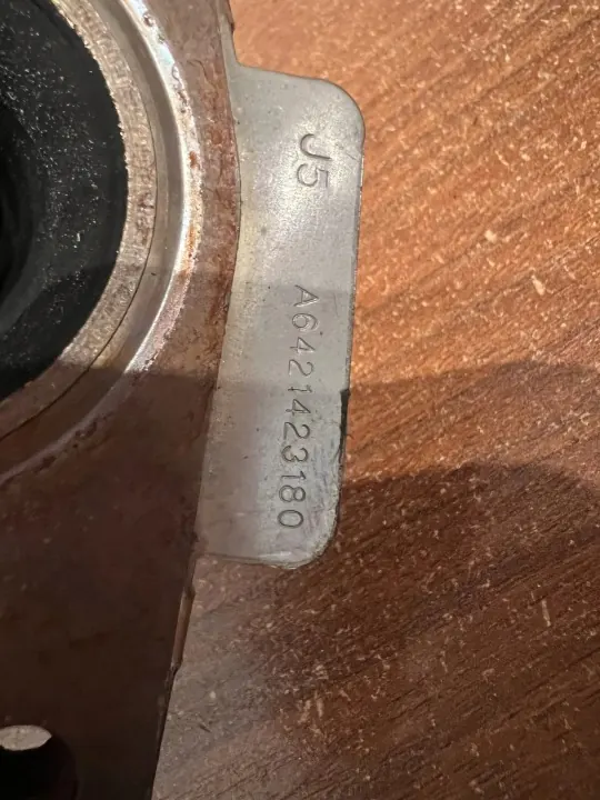 Mercedes-Benz OE Abgaskrümmer - Gebrauchtes OEM-Teil image 3