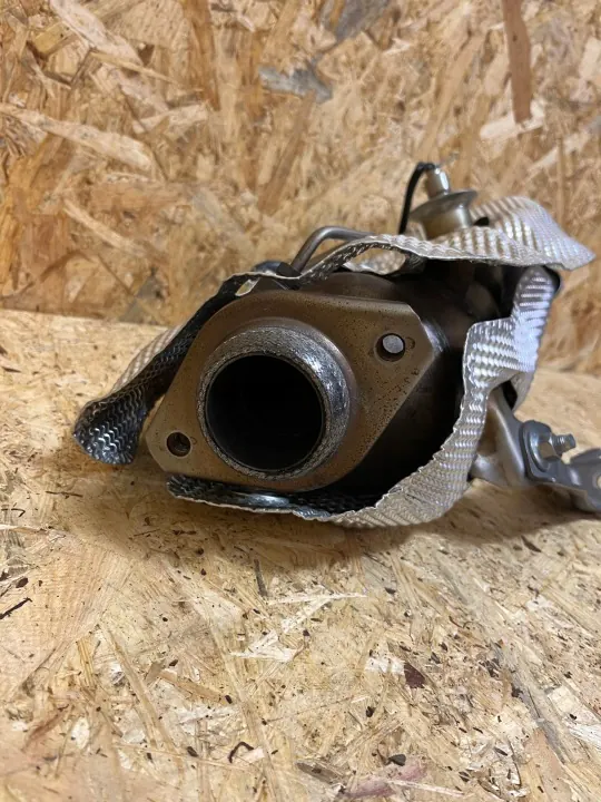 OEM F3090 Catalizador + Sonda Toyota Yaris IV image 6