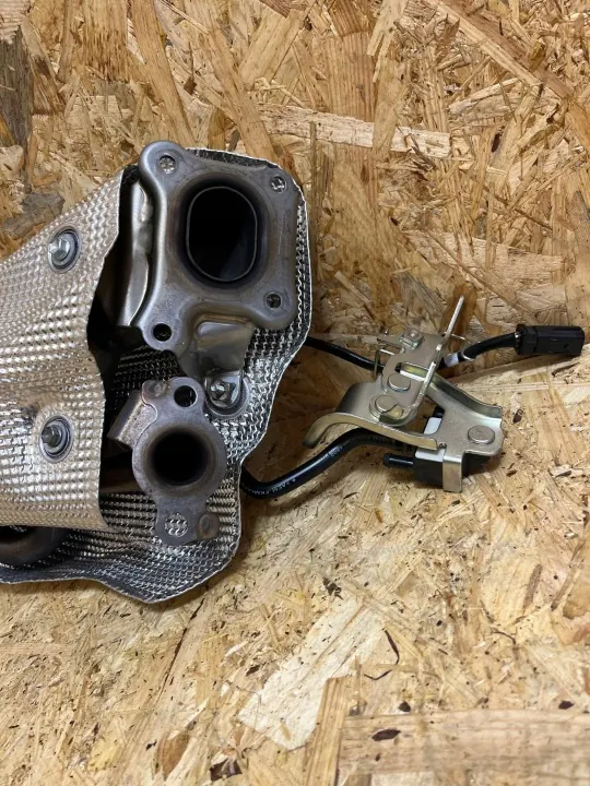 OEM F3090 Catalizador + Sonda Toyota Yaris IV image 8