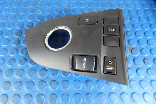 Cadre tunnel levier vitesse Toyota Auris II OEM 58821-02890B image 2