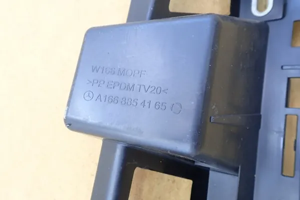 MERCEDES GLE W166 15- Suporte de Para-choque Traseiro A1668854165 OE image 5