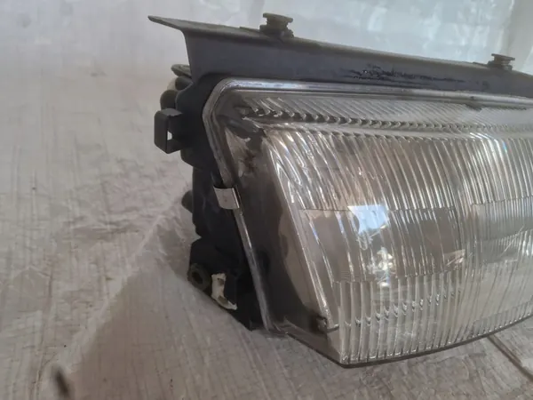 VW Passat B5 Oikea Etuvalaisin 3B0941018M image 4