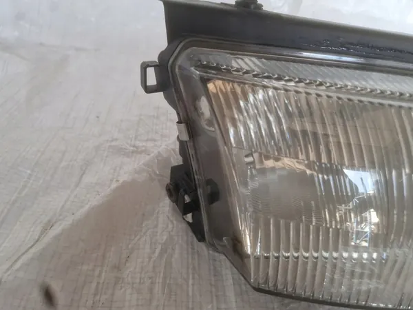 VW Passat B5 Oikea Etuvalaisin 3B0941018M image 5