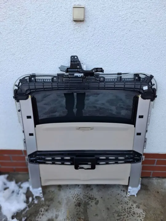 Suzuki Kizashi kattoluukku OEM KIZASHISZYBERDACH image 3