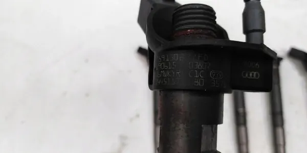 Iniettori AUDI VW 3.0 TDI 059130277FD image 5
