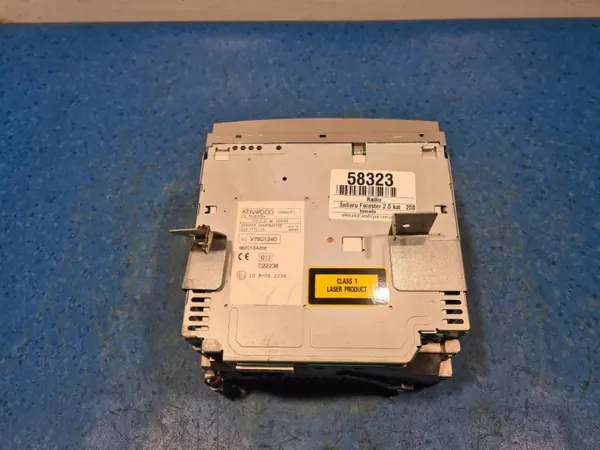 Subaru Forester II Radio OEM 86201SA200 - Gebruikt image 9