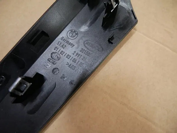 BMW E84 X1 Türkonsolen-Dekorsatz OEM 2991390 image 9