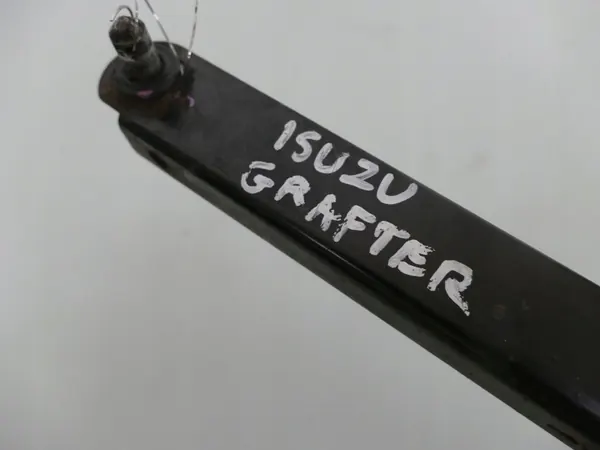 Limiteur de Descente Cabine ISUZU GRAFTER N35 N75 - Pièce OEM image 4