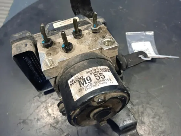 Pompe ABS Hyundai OEM 58920-2E550 Occasion image 5