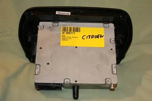 Radio OEM 7355361100 pour Citroen Nemo - Occasion image 3