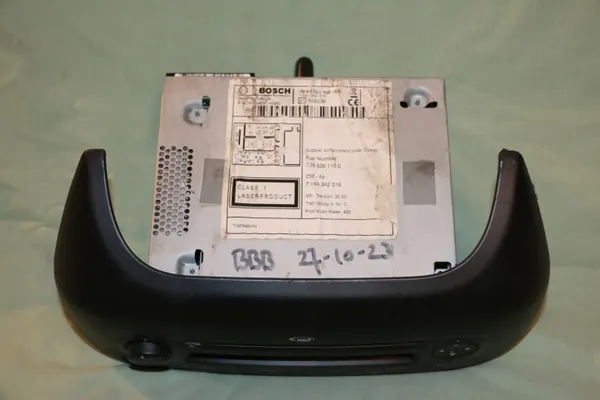 Radio OEM 7355361100 pour Citroen Nemo - Occasion image 4