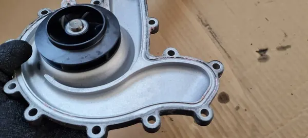 Vattenpump Q7 4M II 3.0 TDI 059121008M image 10