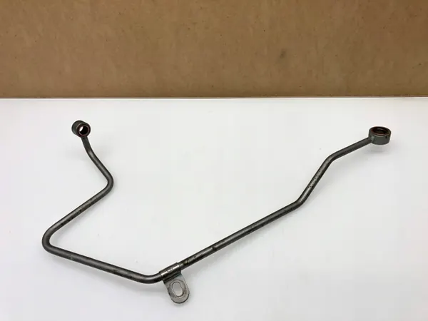 Conducto de aceite turbo Dacia OEM 151927410 - Usado image 2