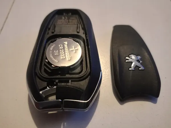 Comando Peugeot 508 OEM 98124195ZD - Usado image 5