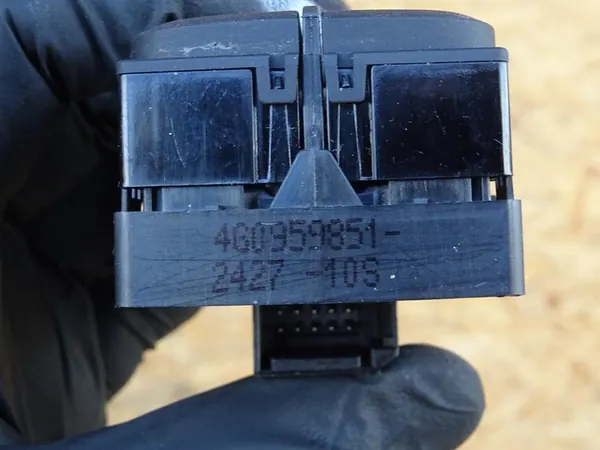 Fenstersteuerungsschalter AUDI Q3 8U Lift 4G0959851 image 8