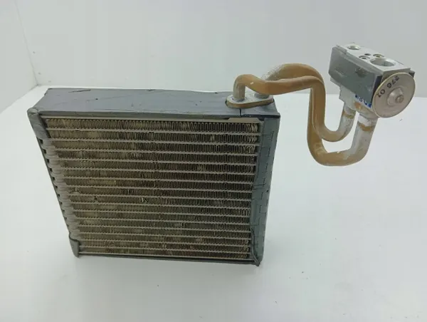 Lämmönvaihdin A/C Honda CR-V 2003 OEM AMD98109 image 2