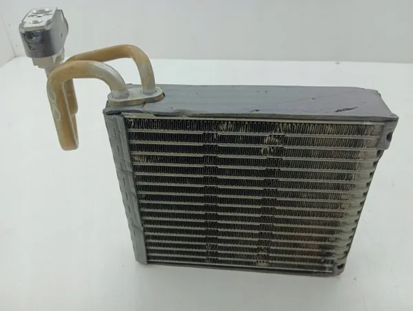 Lämmönvaihdin A/C Honda CR-V 2003 OEM AMD98109 image 3