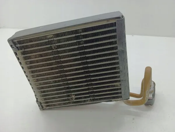 Lämmönvaihdin A/C Honda CR-V 2003 OEM AMD98109 image 4