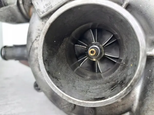 TURBINA CITROEN C4 I 1.6 HDI image 5