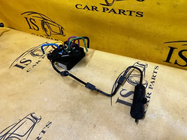 Porsche Luftfeder-Ventil OEM 97035815323 image 2