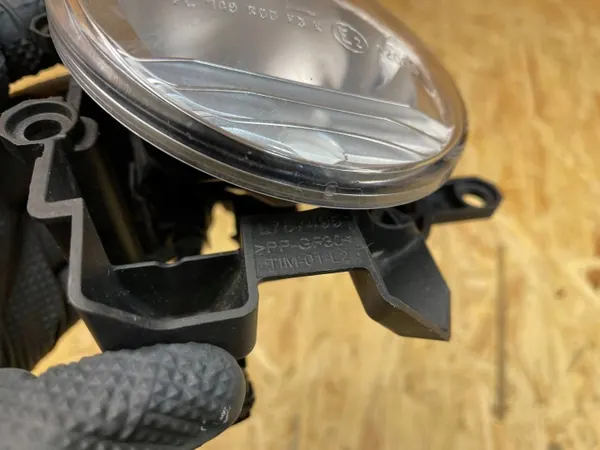 Voorbumper links OEM 81220-F4010 Toyota C-HR II image 9