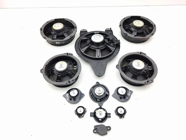 Audi A4 S4 B9 2018 Alto-falante da Porta Traseira Esquerda OEM 8W5035411 image 9