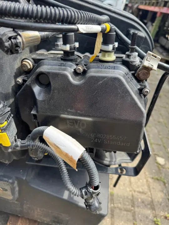 Módulo bomba AdBlue usado OEM 0444042251 para Iveco image 2