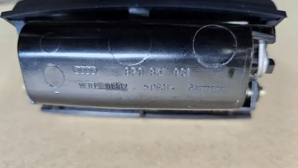Audi A3 8P Bakre Askfat OEM 8P0857961 - Granitblå image 3