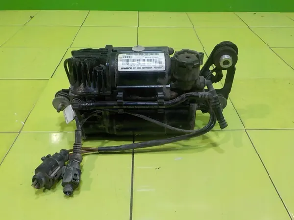 Audi Q7 4.2 TDI Jousituskompressoripumppu OEM 7L8616006C image 2
