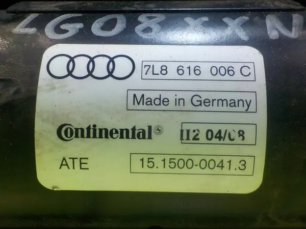 Audi Q7 4.2 TDI Jousituskompressoripumppu OEM 7L8616006C image 4