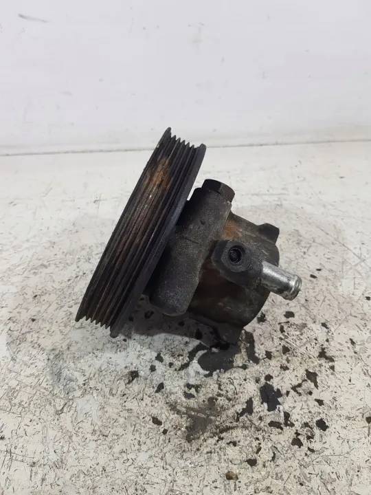 Ohjaustehostinpumppu 1H0422155E VW LT 35 T4 2.5 SDI image 4