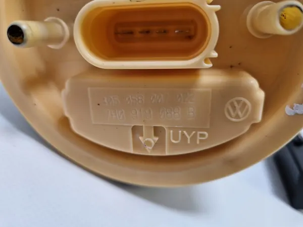 VW T5 1.9 2.5 TDI Brandstofpompdrijver image 3