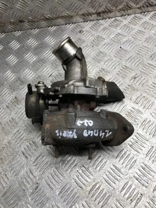 Turbocompressor usado OEM 172010N030 para Toyota Yaris image 2