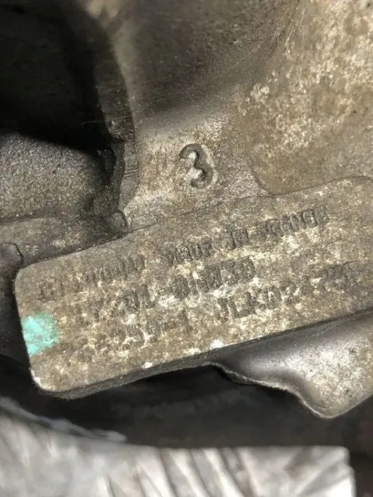 Turbocompressor usado OEM 172010N030 para Toyota Yaris image 3