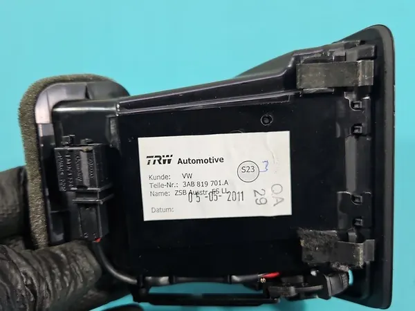 Grelha de ventilação esquerda VW Passat B7 image 5