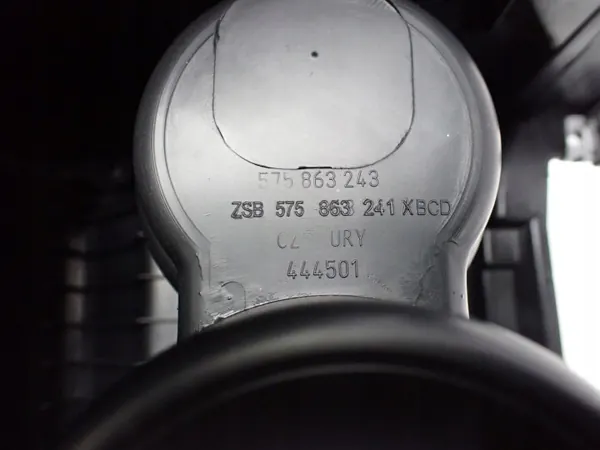 OEM 575863243 Accoudoir Port USB pour SEAT Ateca 19R image 10
