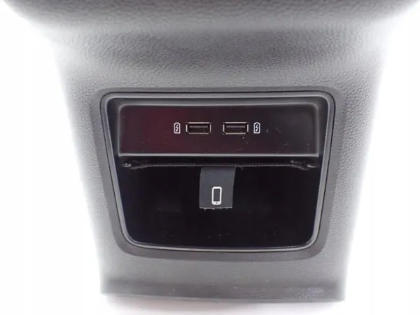 OEM 575863243 Accoudoir Port USB pour SEAT Ateca 19R image 4