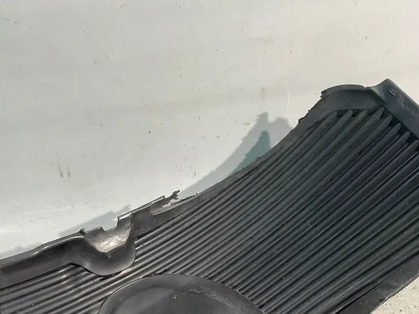 Front Right Wheel Arch Kia Picanto II image 3