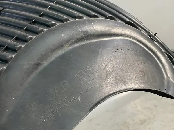 Front Right Wheel Arch Kia Picanto II image 6