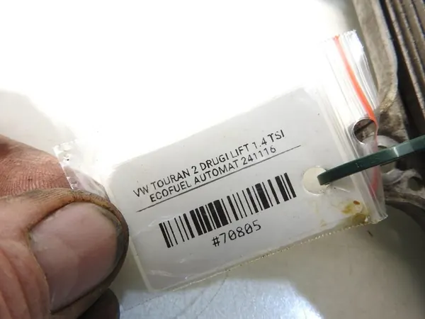 Ölkühler VW Touran 1.4 TSI 03C117021M image 4