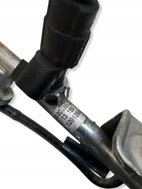 Mazda 6 2.0 16V Einspritzschiene OEM 020129A image 4