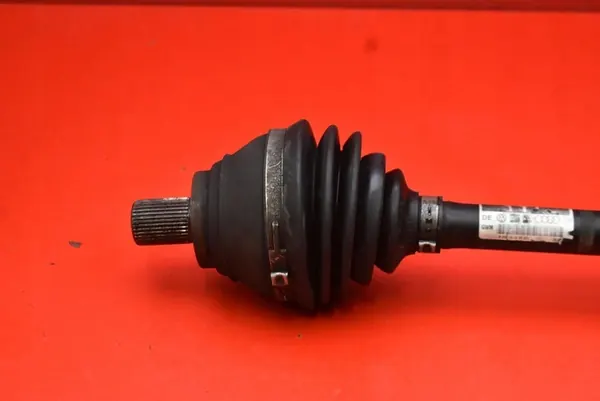 Vänster Främre Halvaxel VW Passat B6 2.0 TDI 3C0407271T image 2