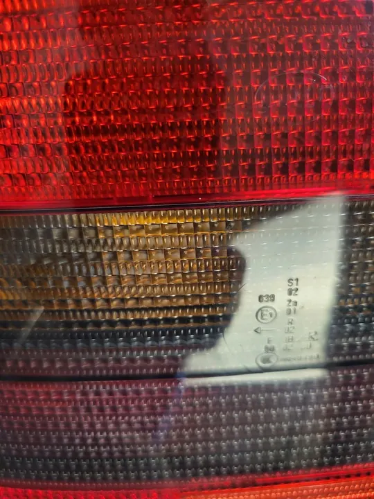 Vänster bakljus VW Golf IV 1J0 Hella image 7
