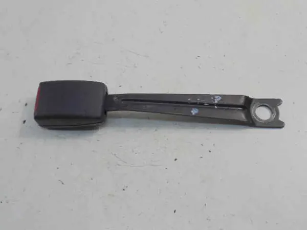 Höger säkerhetsbälteslås Toyota Yaris I P1 OEM G3541 image 5