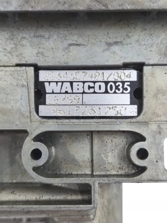 Soupape de frein à main OEM 961 723 125 0 Mercedes Atego image 4