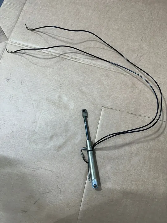 Takaktuator, lås, vänster gångjärn, Mercedes SL R230, OEM A2308001172 image 5