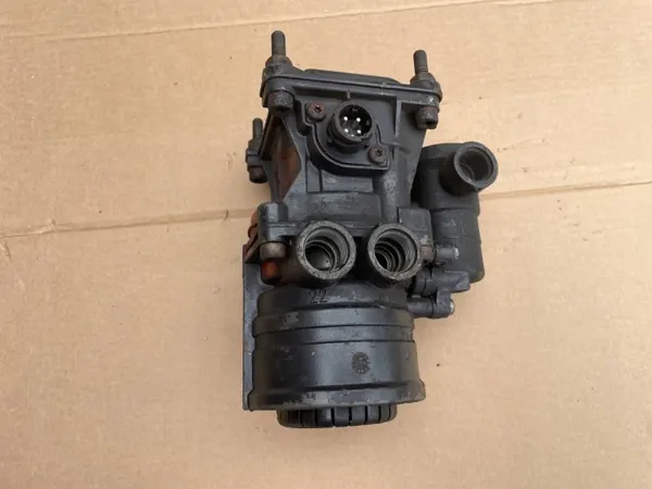 EBS-venttiilimodulaattori OEM 81523016206 perävaunuille image 3