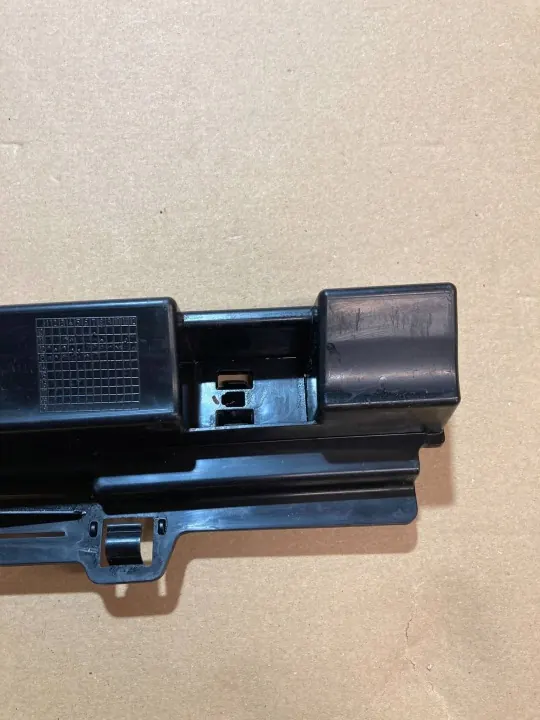 BMW F30/31 Linker voor dorpelbeschermer OEM 51777256915 image 3